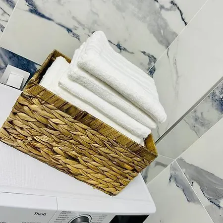 Apartment Mosaic64